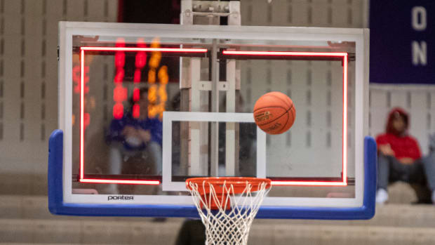 Hopkins vs Wayzata Jan17-23 Earl Ebensteiner41